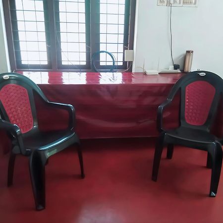 Thachattu Homestay Vaikom ภายนอก รูปภาพ