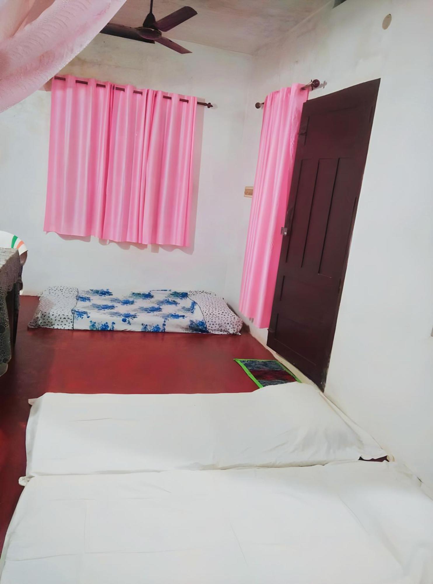 Thachattu Homestay Vaikom ภายนอก รูปภาพ